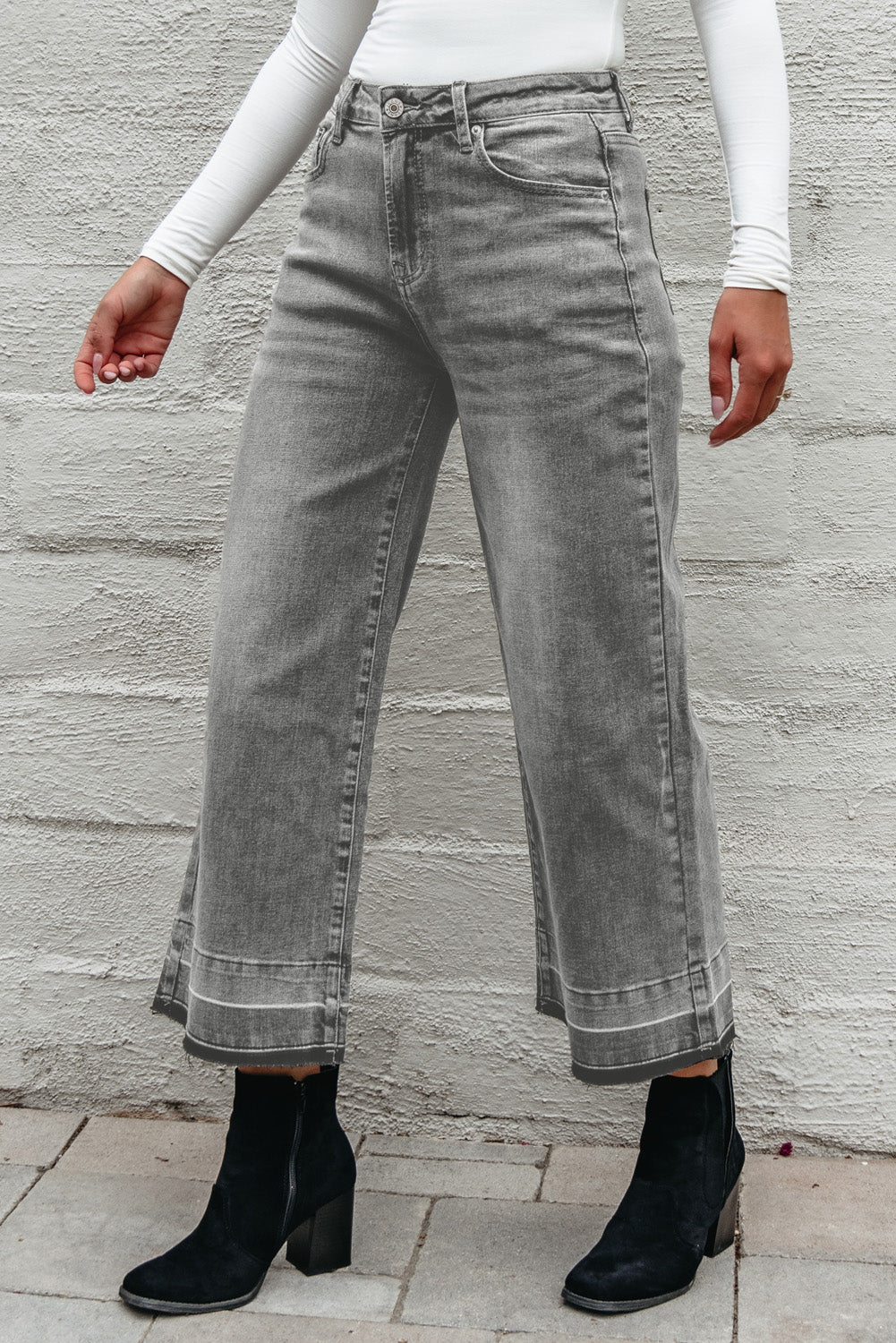 Straight Leg Loose High Waist Raw Jeans