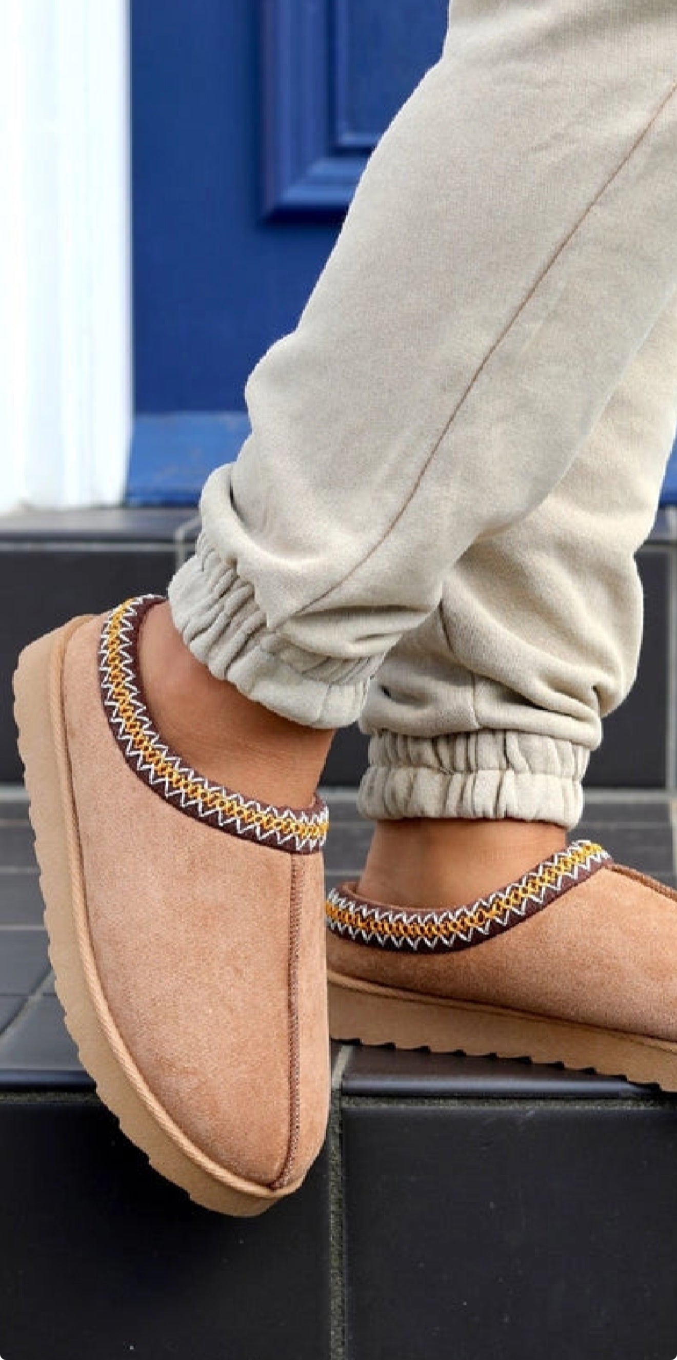 Airy Casual Shoes