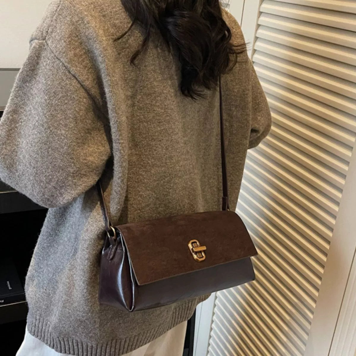 Chain Strap Flap Shoulder Bag