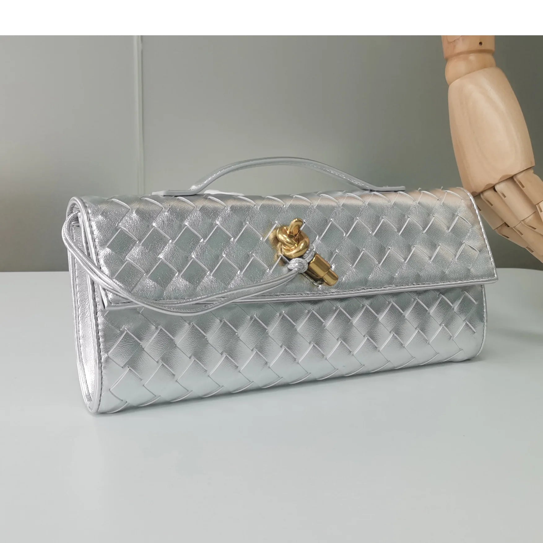 Everyday Hobo Structured Card Wallet