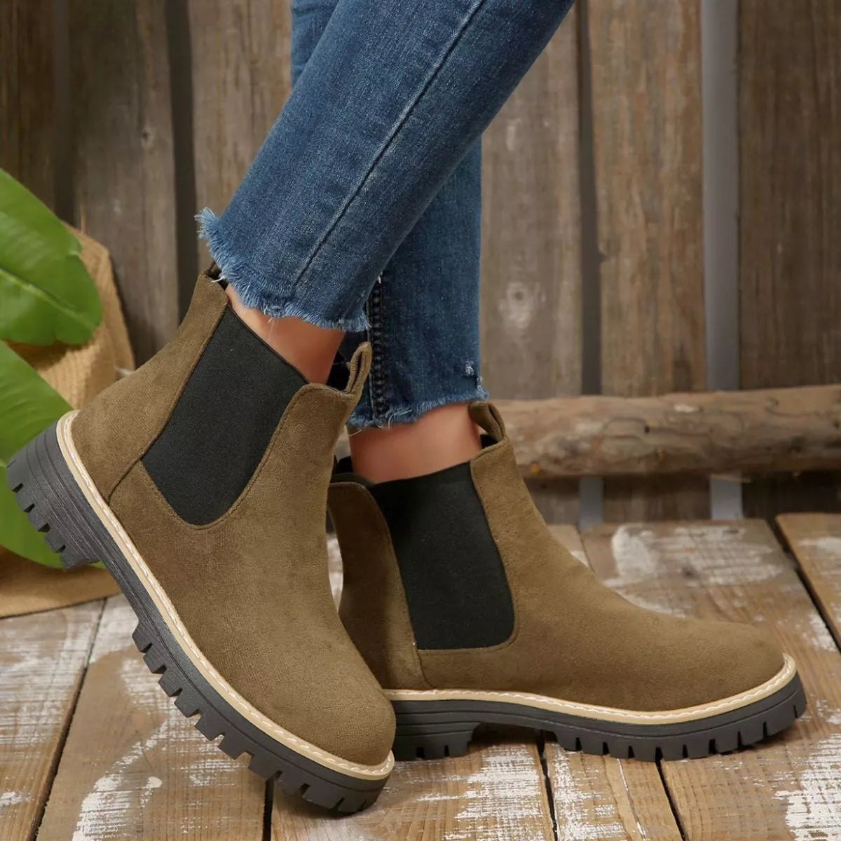 Minimal Casual Riding Boots