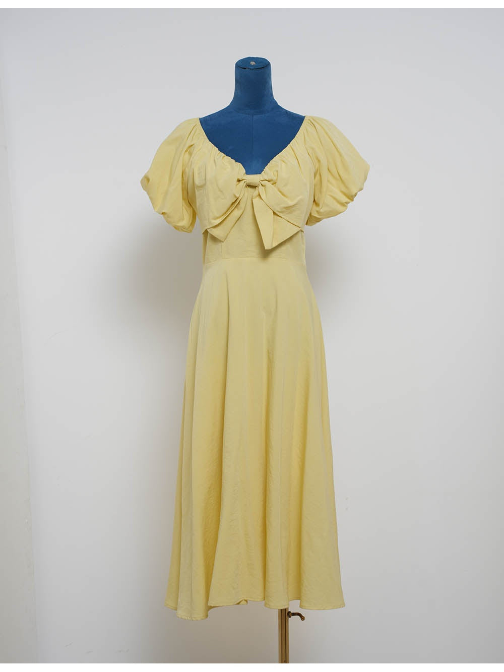Chic Bow Neck Puff Sleeves Solid Color Midi Dress