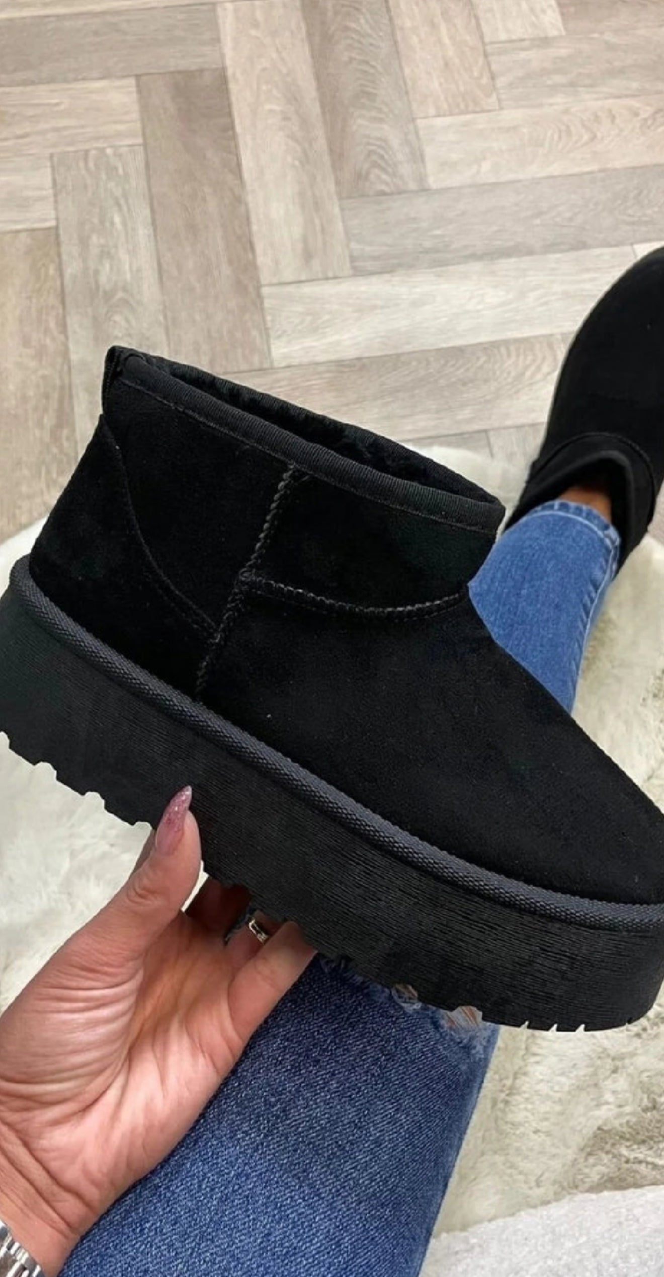 Minimal Platform Boots