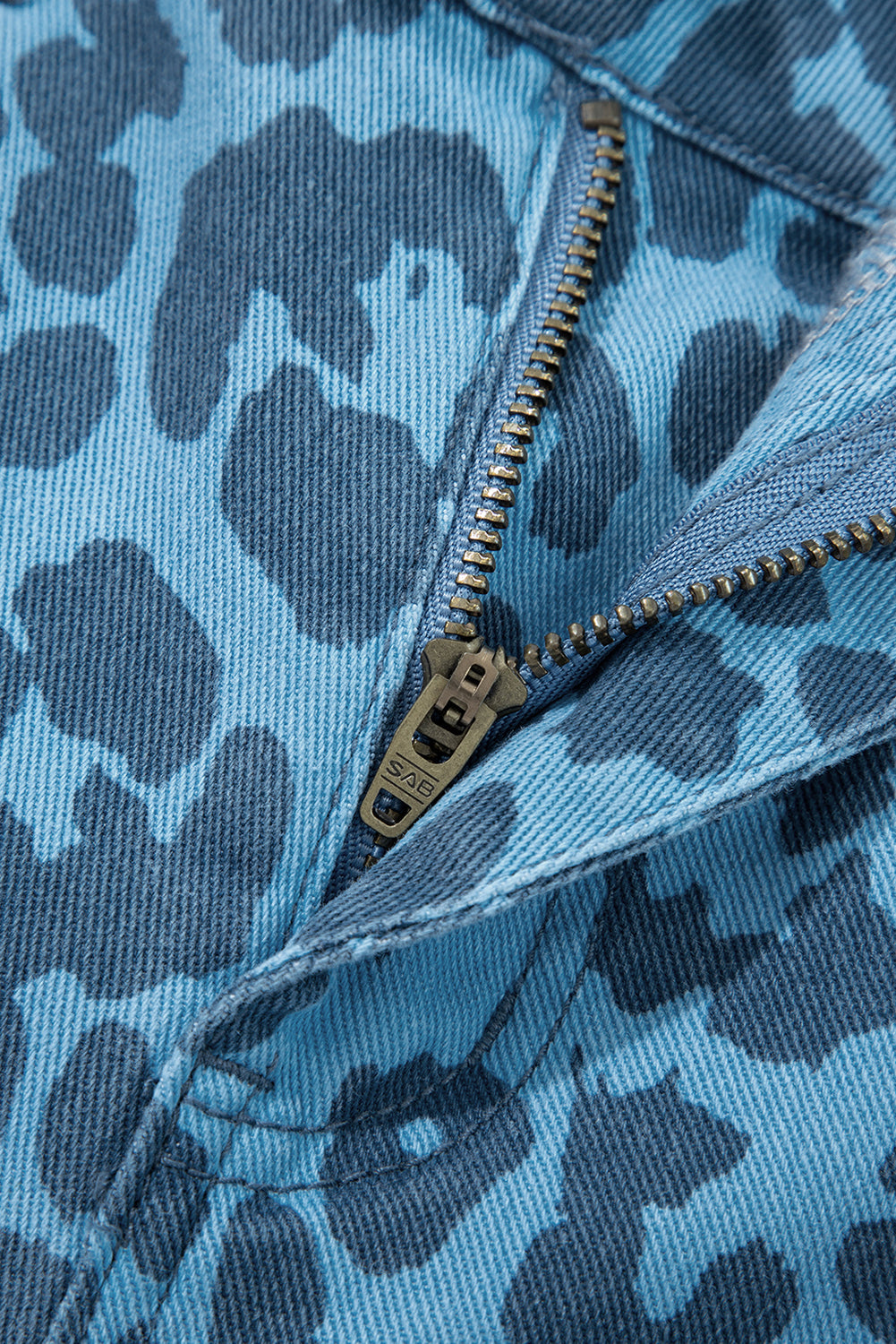 Loose Leopard Print Straight Jeans