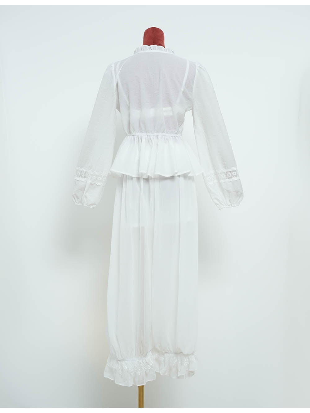 Lace Embroidery Panel Ruffle V Neck Long Sleeve Blouse