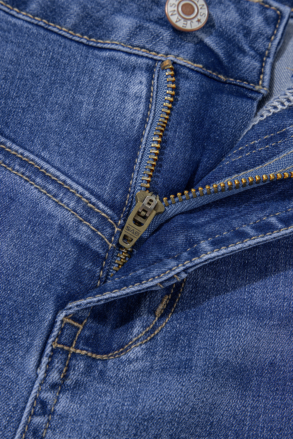 Loose Tailored Center Seam Detail Straight Jeans