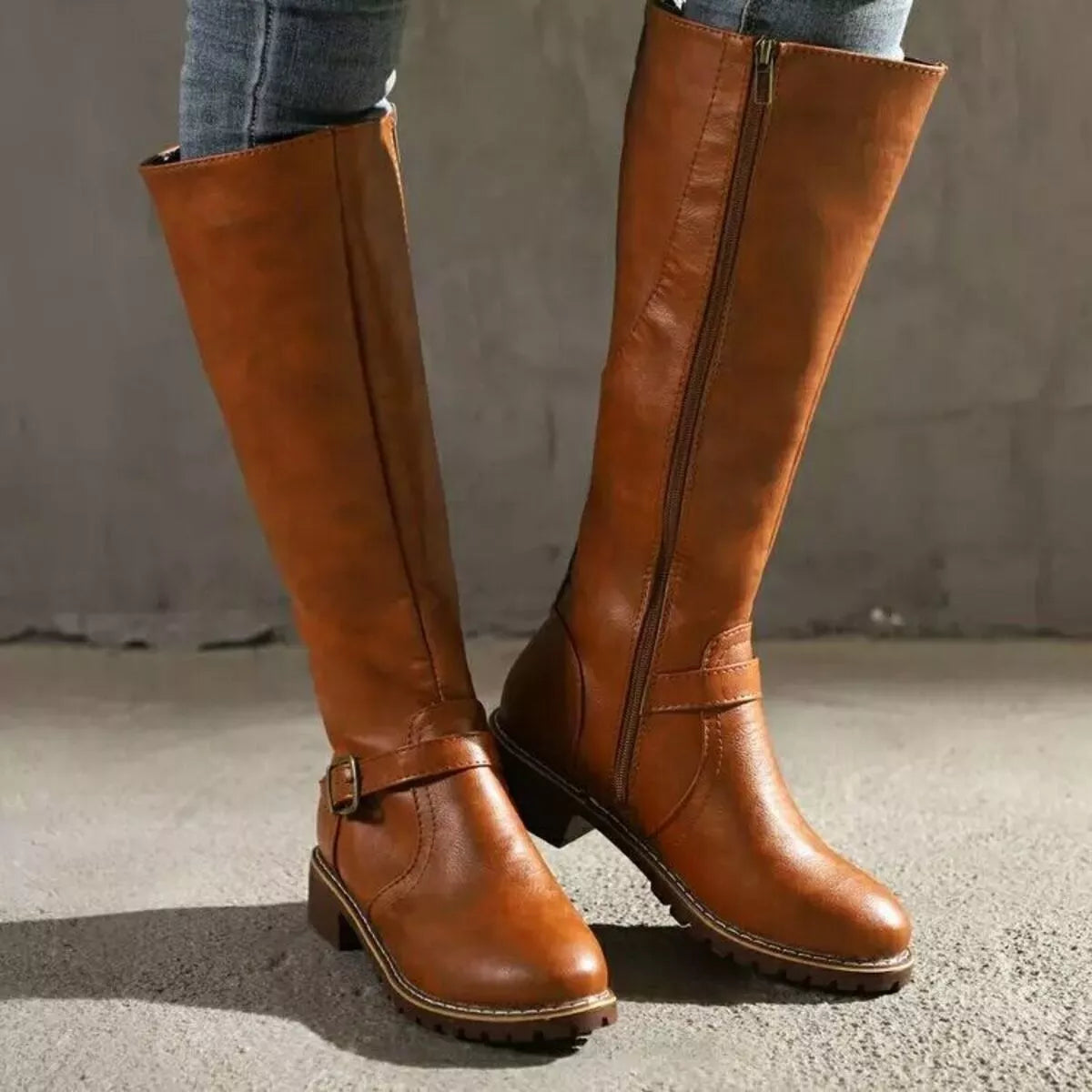 Relaxed Compact Riding Boots