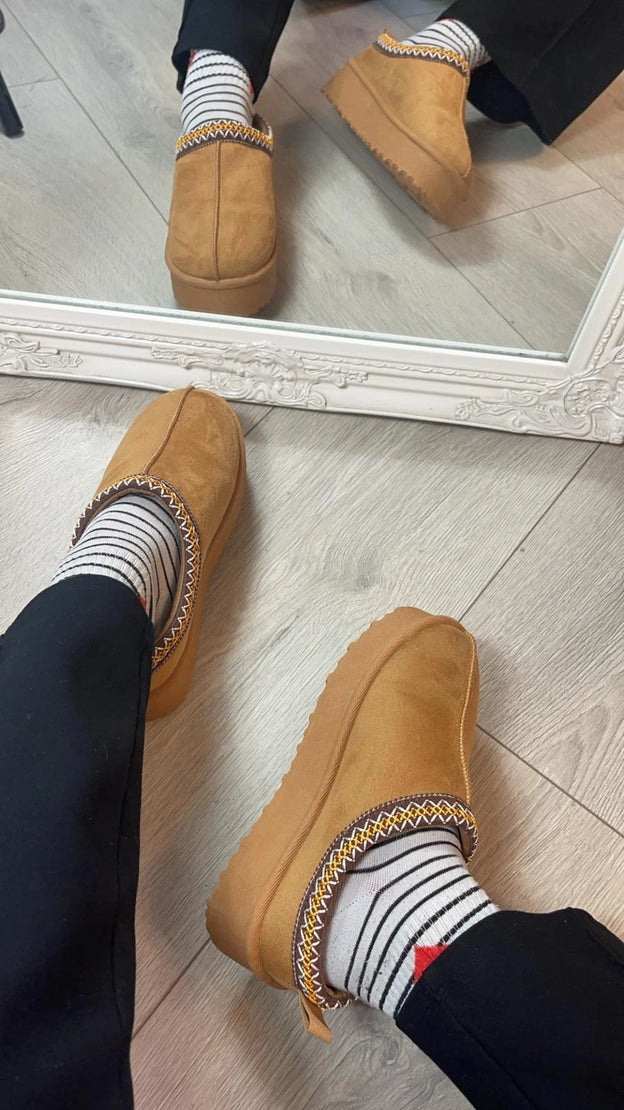 Balanced Casual Shoes