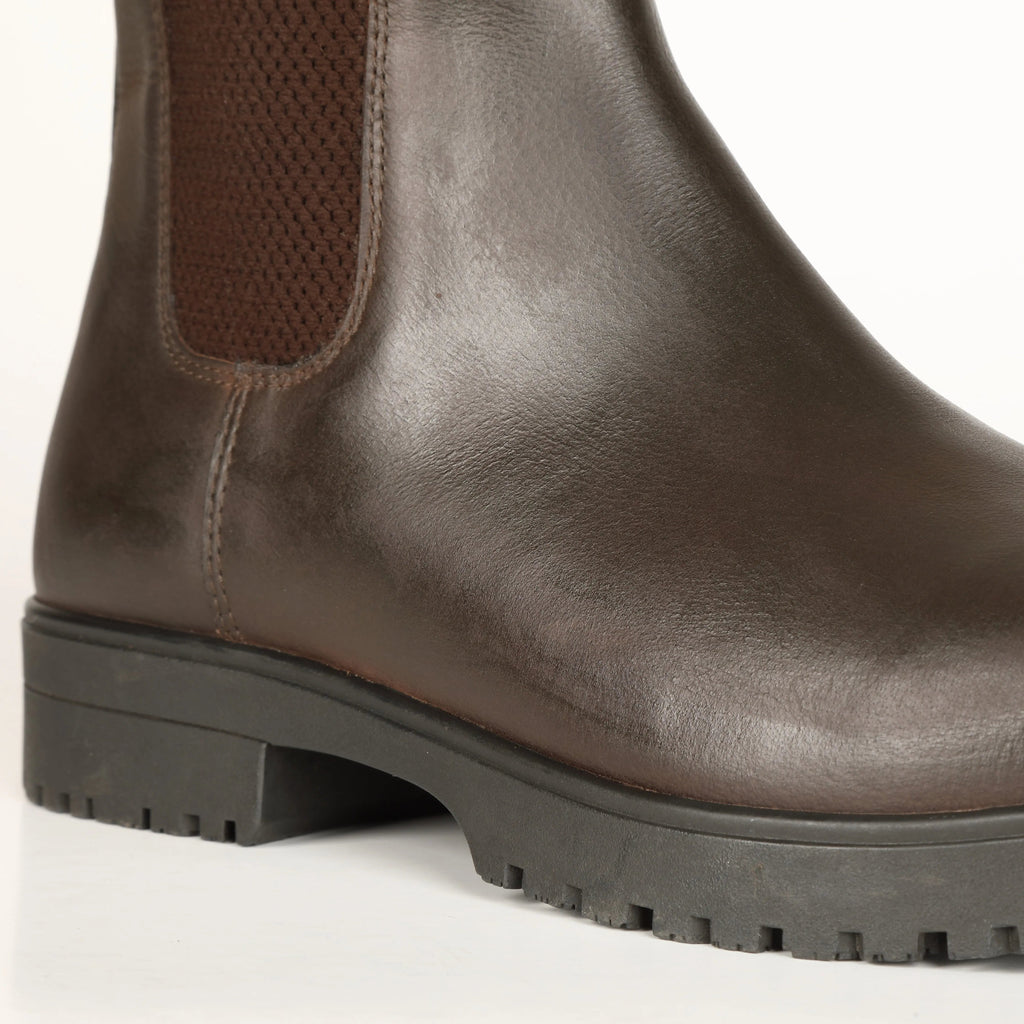 Everyday Weather-Ready Leather Riding Boots