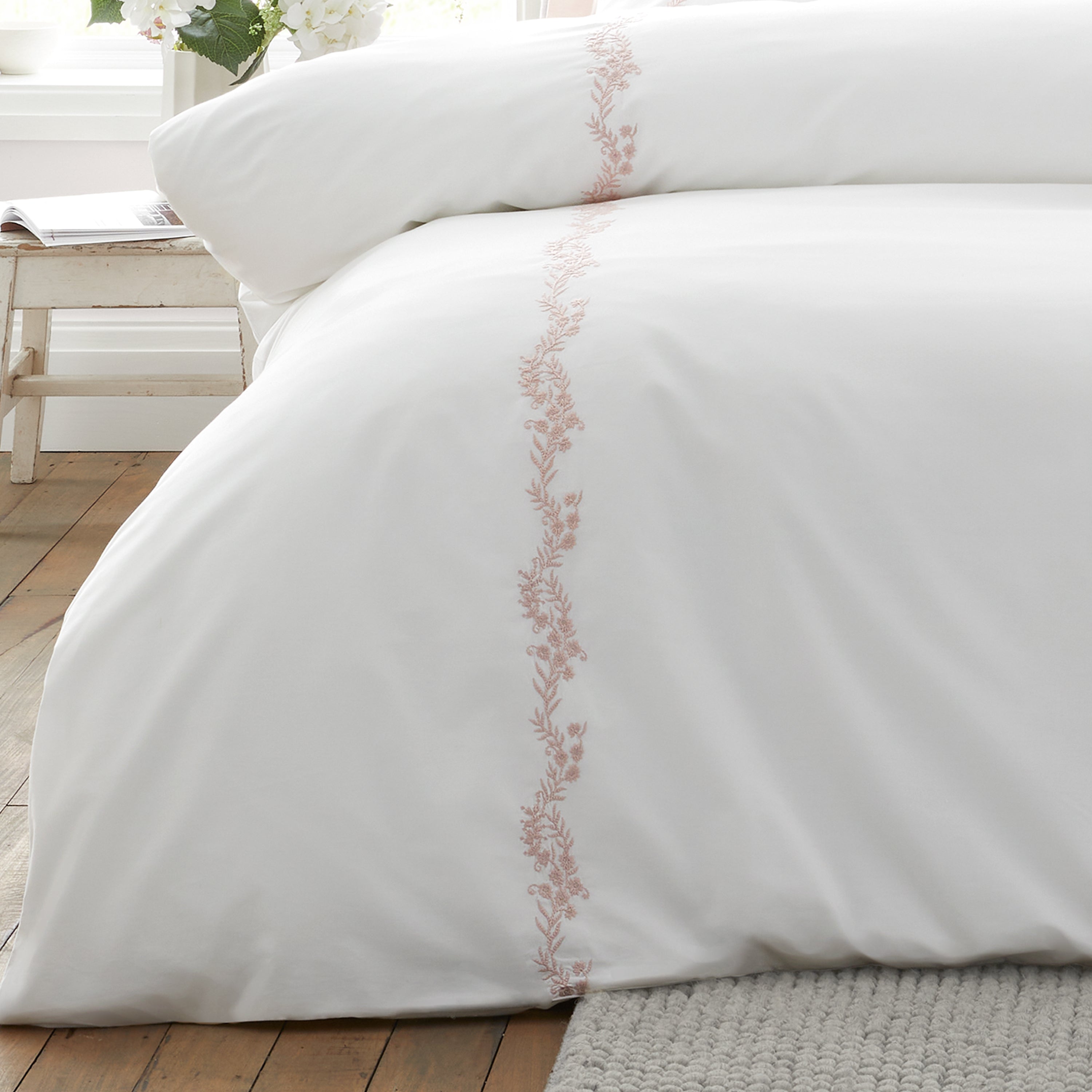 Calm Bedroom Embroidered Floral Cotton Duvet Cover Set