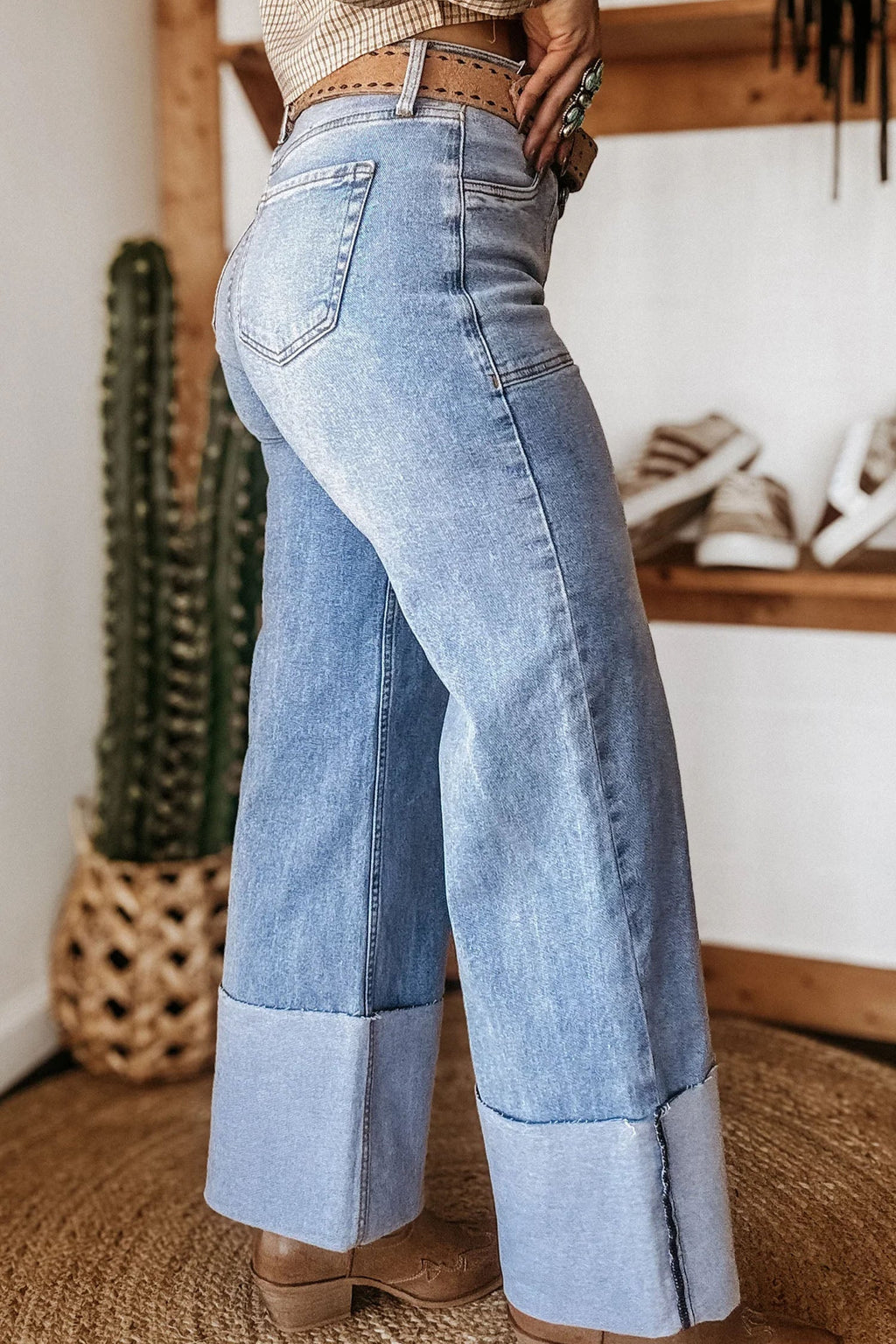 Loose Turn-up Cuffs Jeans