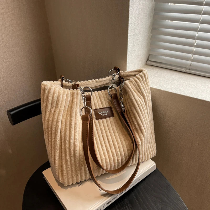 Minimal Soft Zip-Top Shoulder Bag