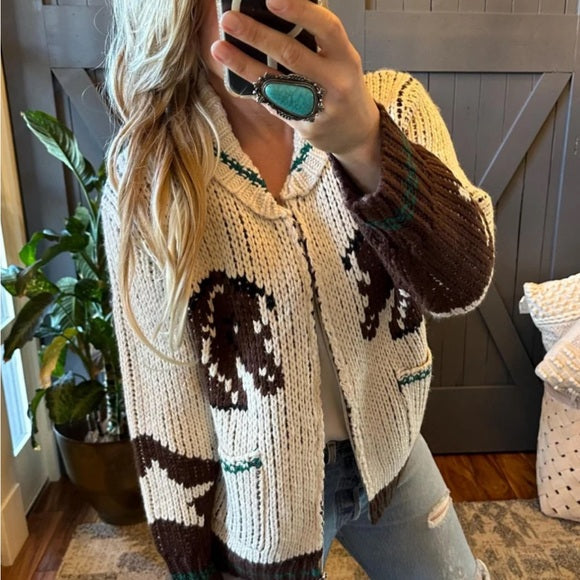 Textured Western Geometric Horse Motif Zip Front Cardigan
