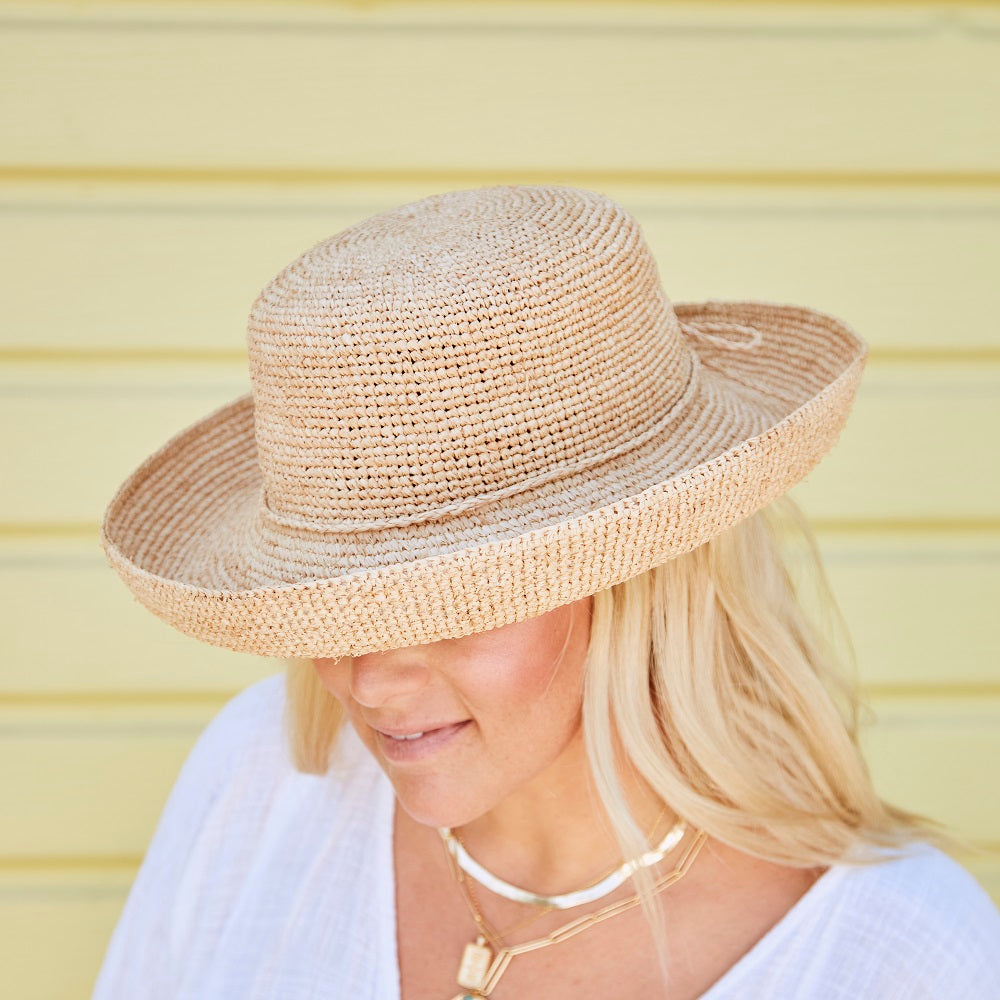 Women’s Packable Straw Round Crown Hat