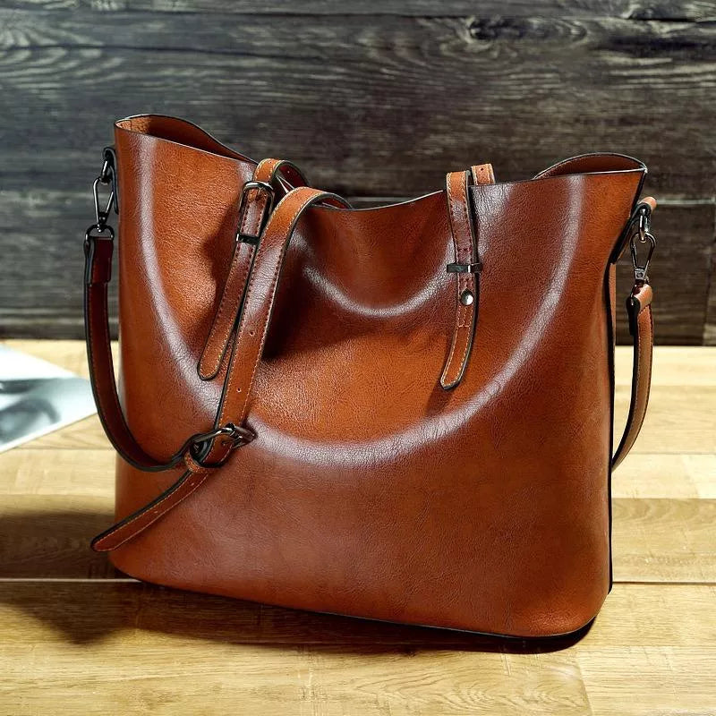 Formed Scallop Handbag