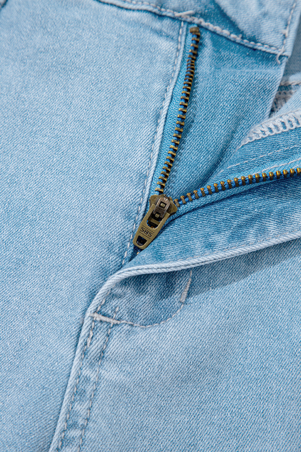 Barrel Relaxed Patch Pocket High Rise Jeans