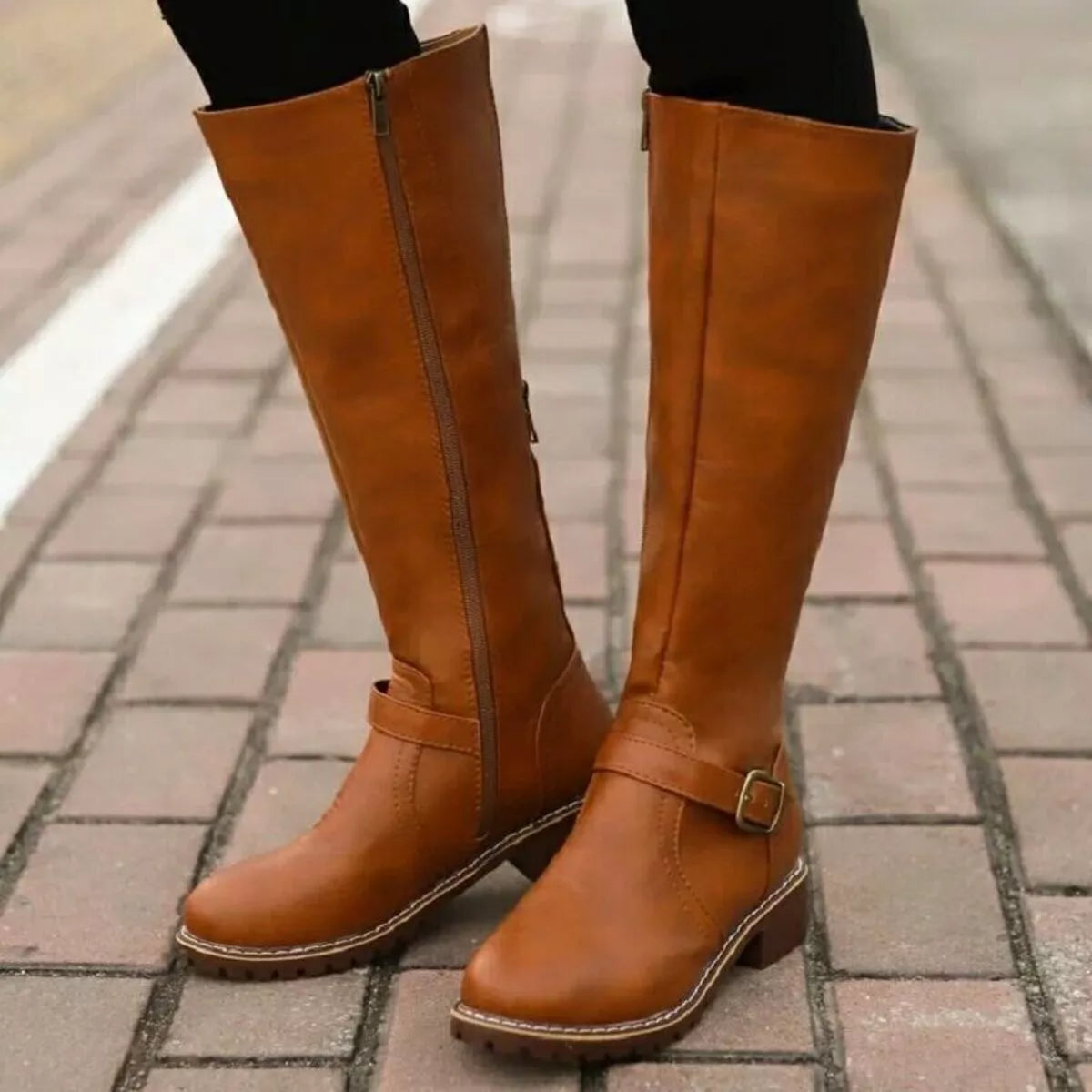 Relaxed Compact Riding Boots