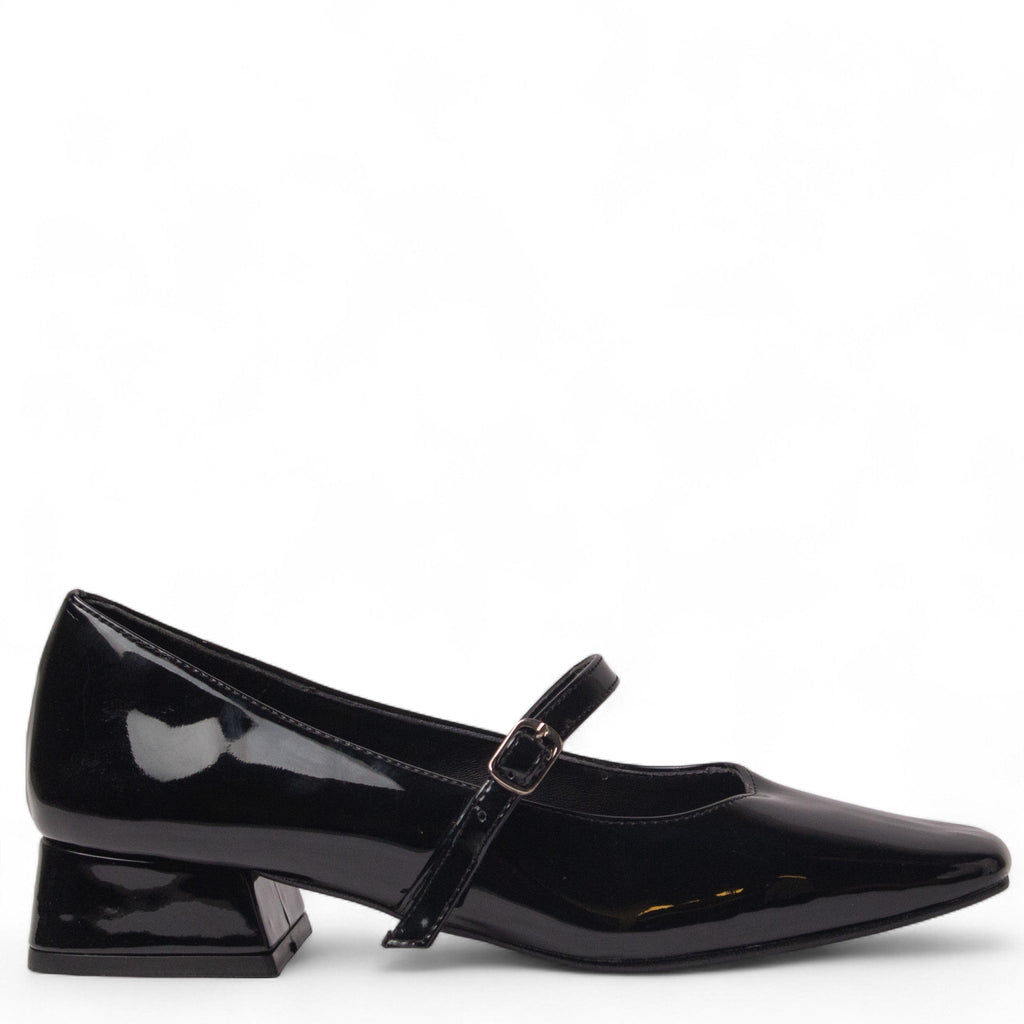Versatile Commuter Leather Shoes