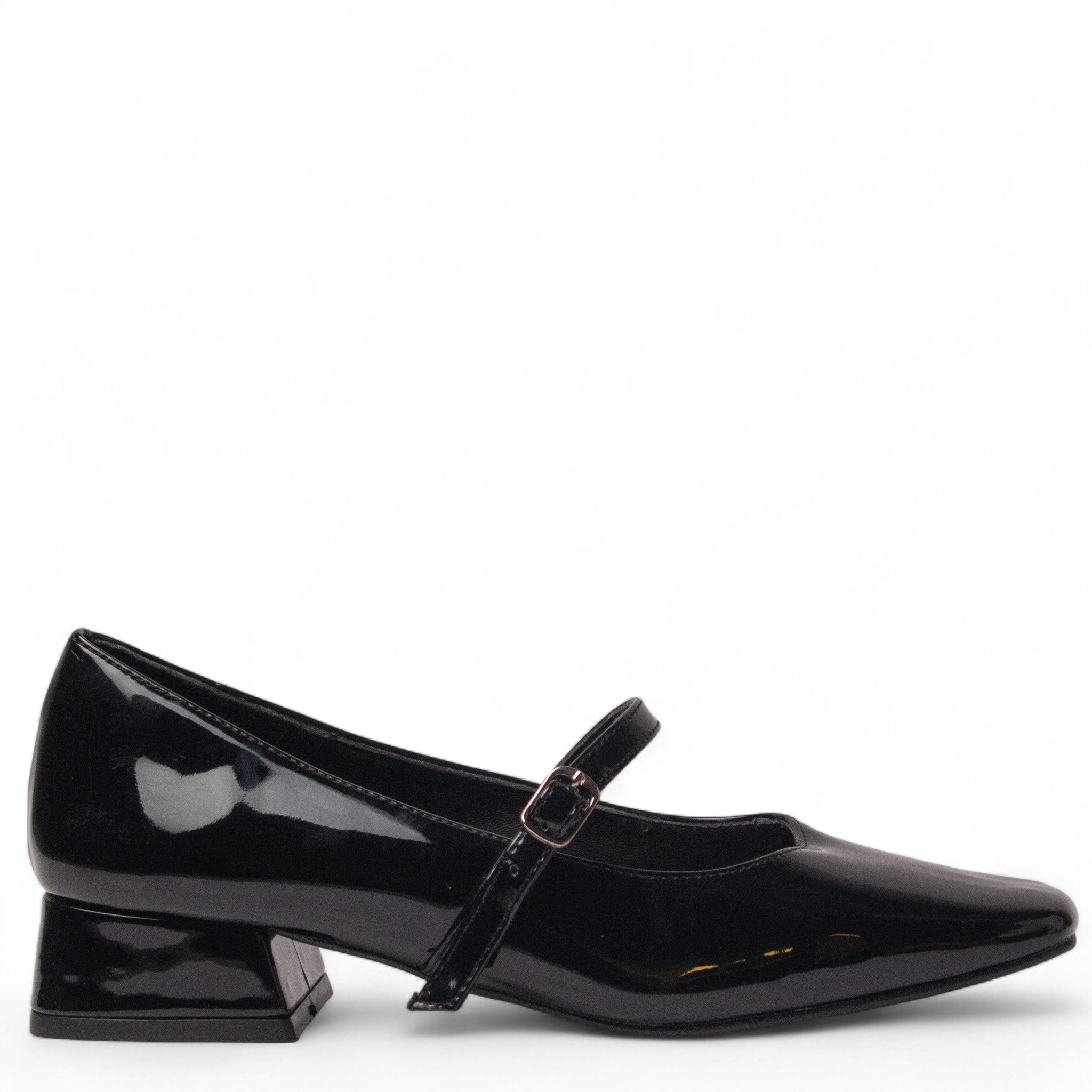 Versatile Commuter Leather Shoes