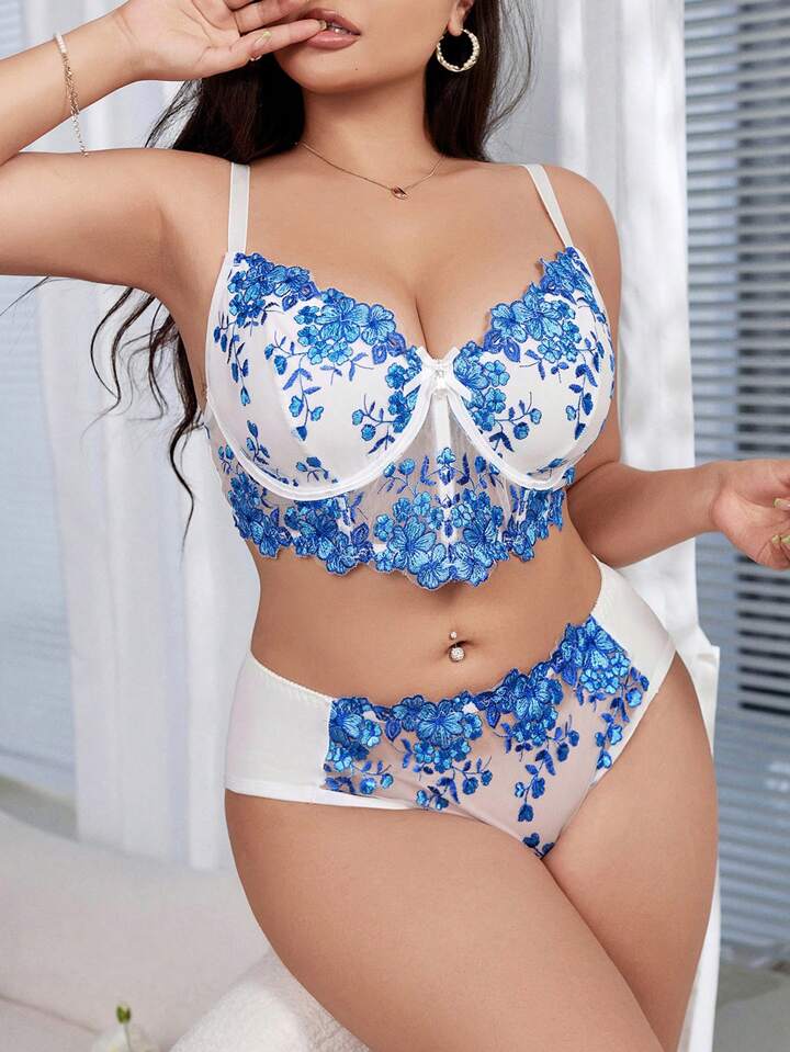 Curve Lingerie Set