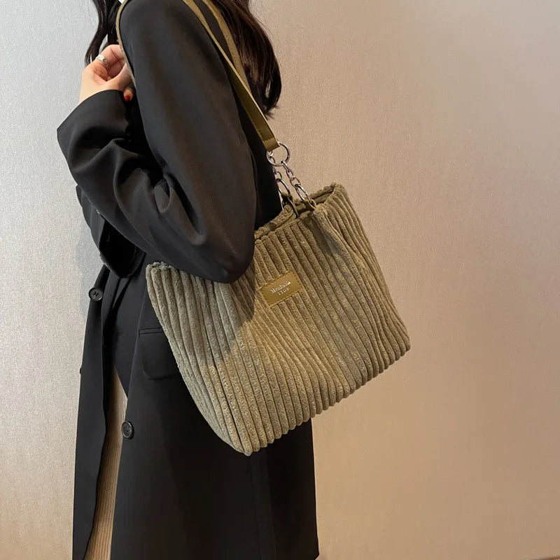 Minimal Soft Zip-Top Shoulder Bag