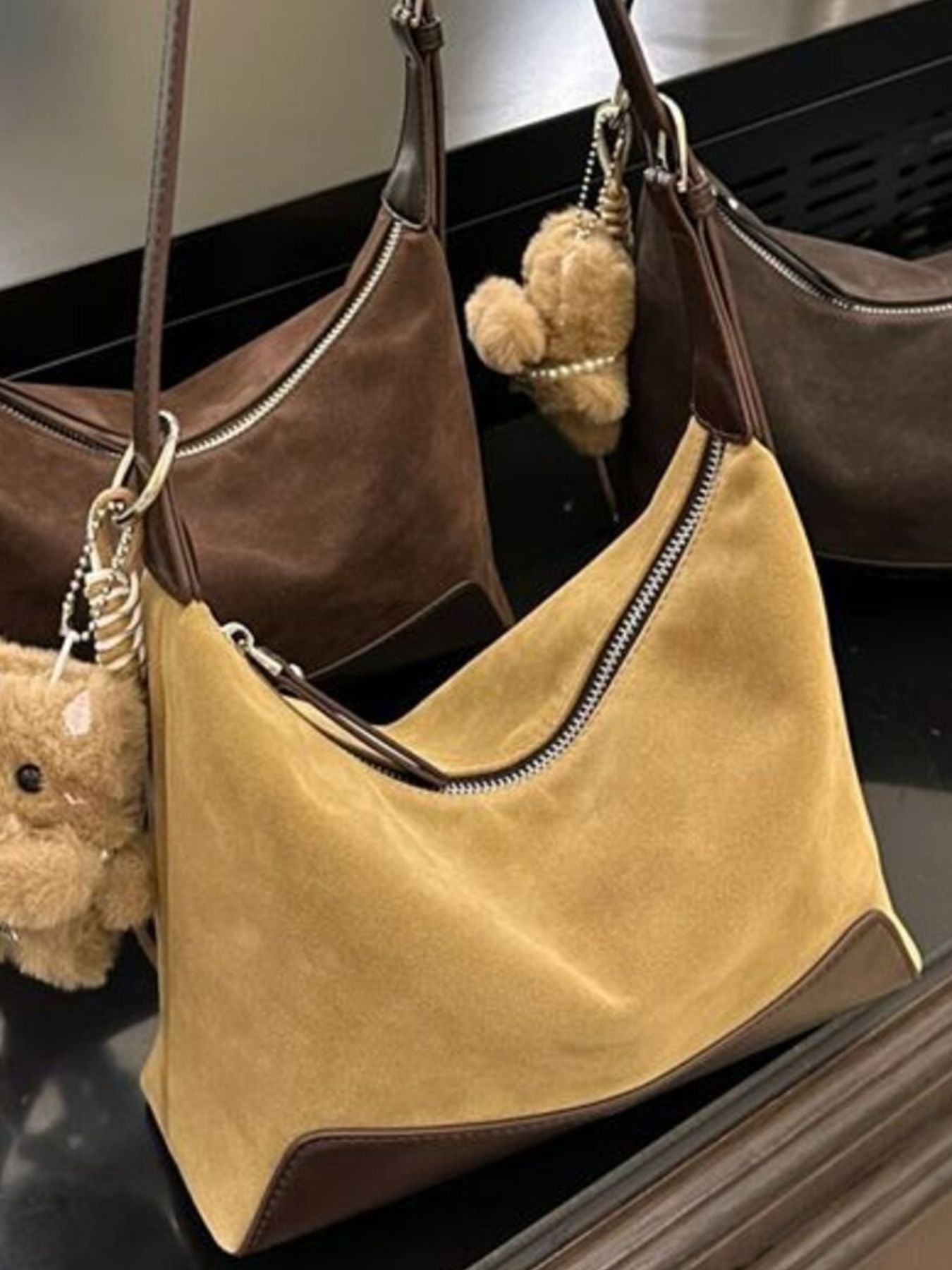 Relaxed Adjustable Strap Crossbody Bag
