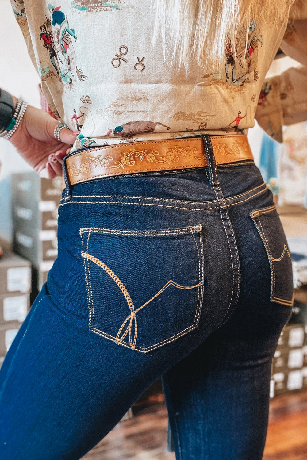 Center Seam Deep Straight Jeans