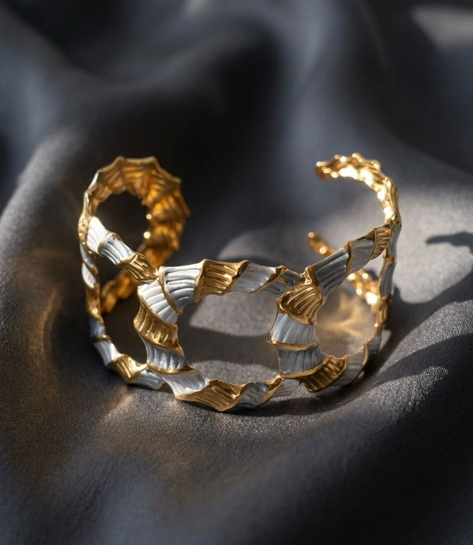 Delicate Stainless Steel Fashion Bracelet