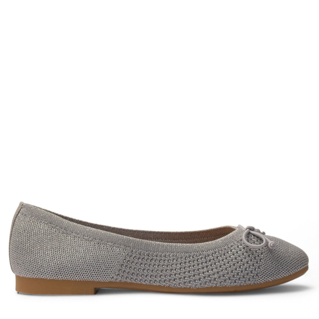 Streamlined Weekend Cloth Shoes