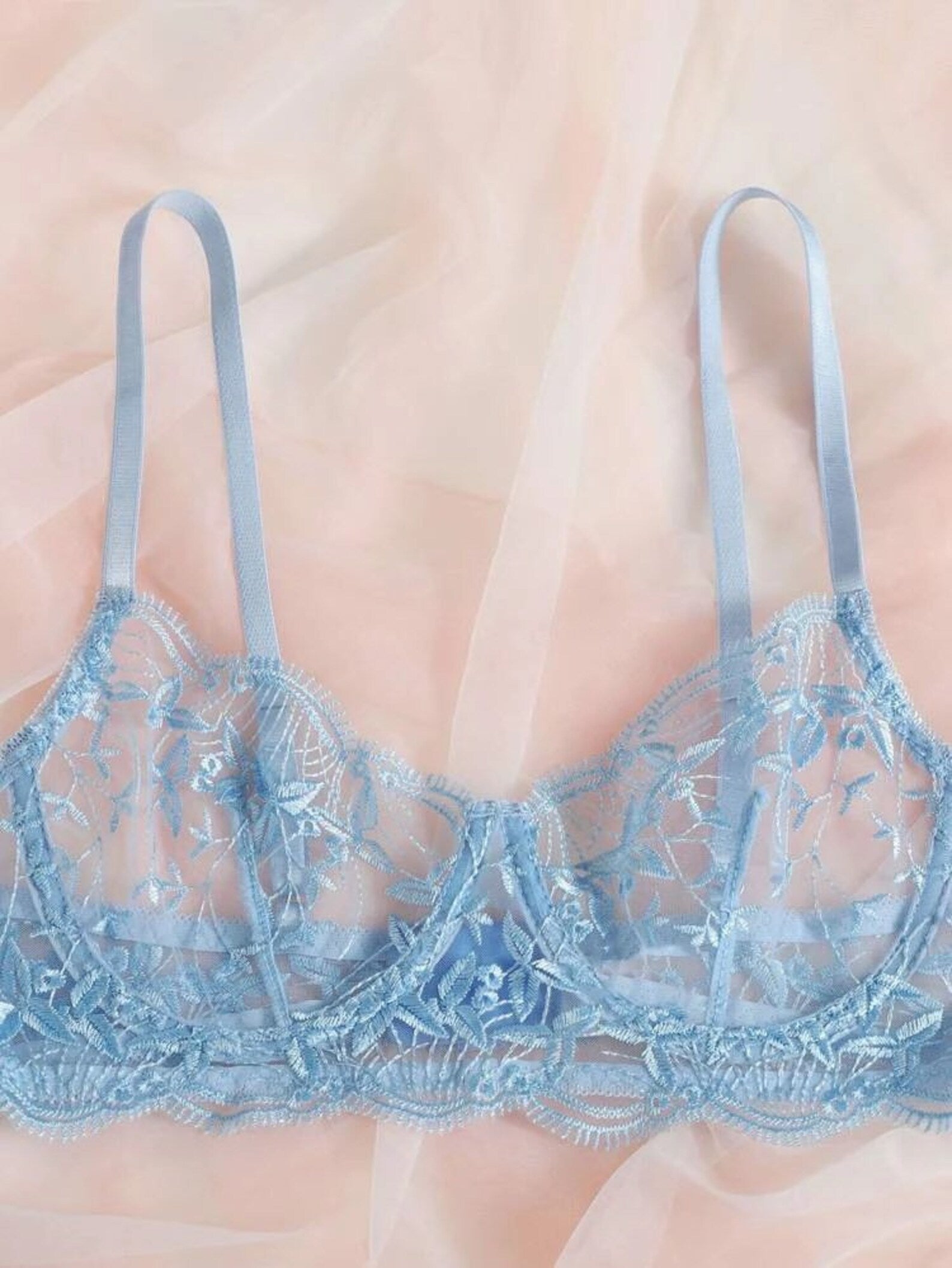 Refined Embroidered Lace Lingerie Set