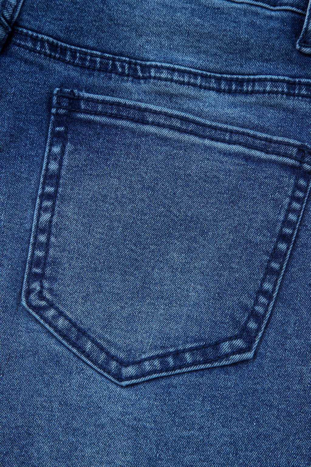 Frayed Cropped Straight Jeans