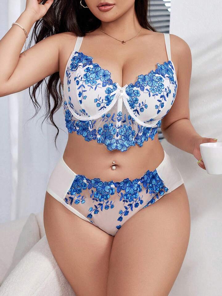 Curve Lingerie Set