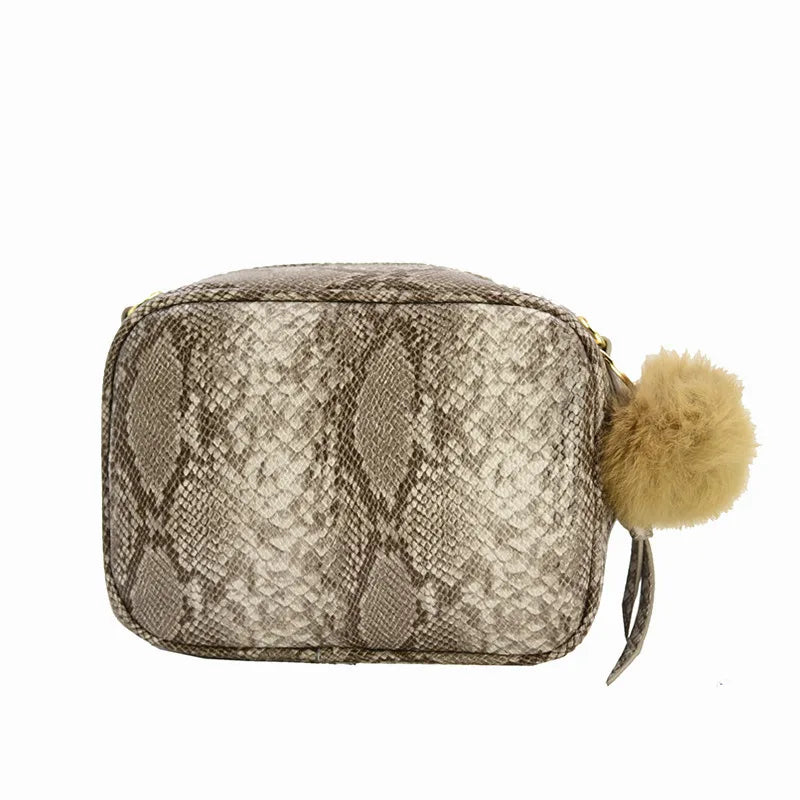 Bucket Structured Card Wallet