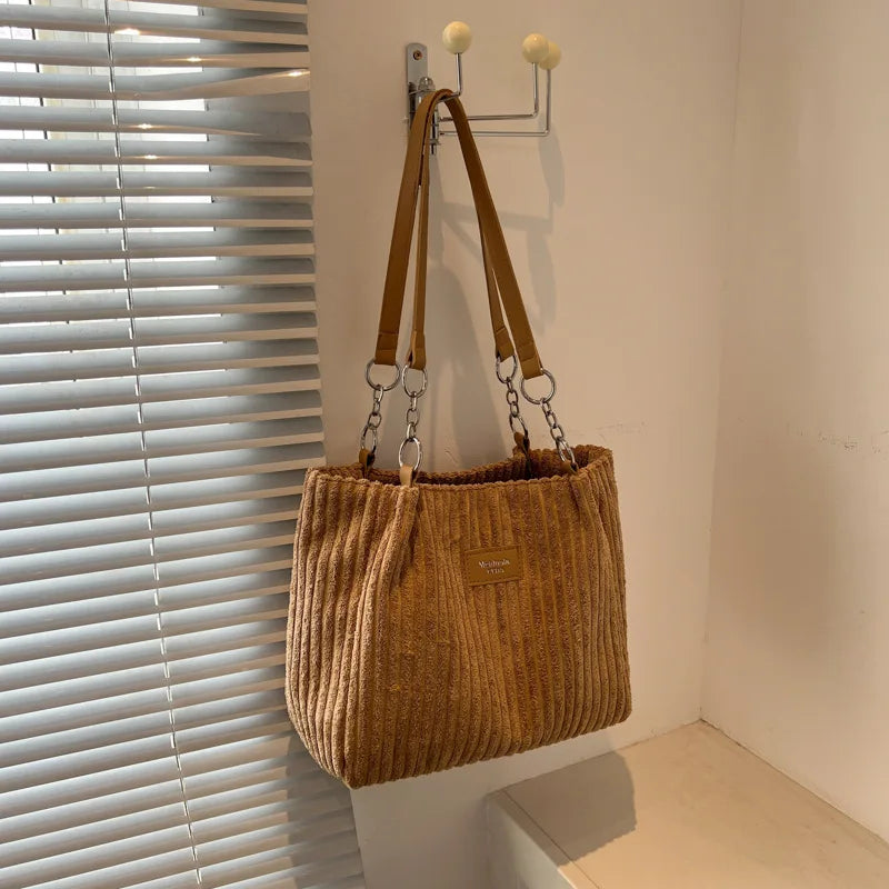 Minimal Soft Zip-Top Shoulder Bag