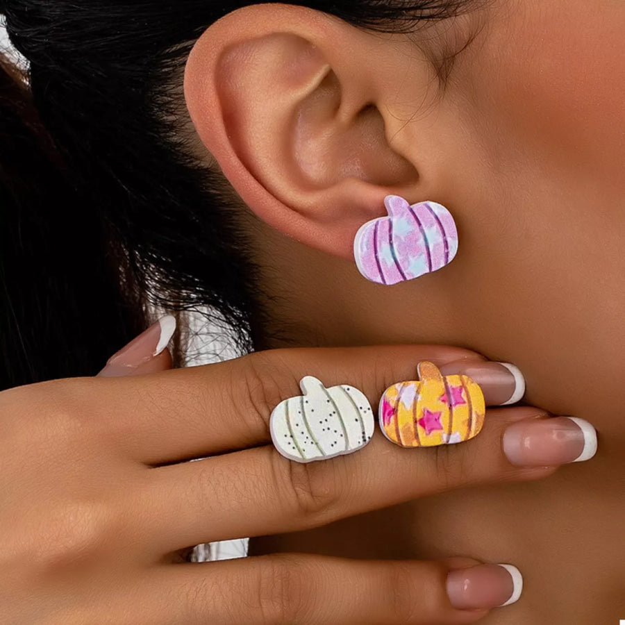 Classic Piece Pumpkin Stud Earrings