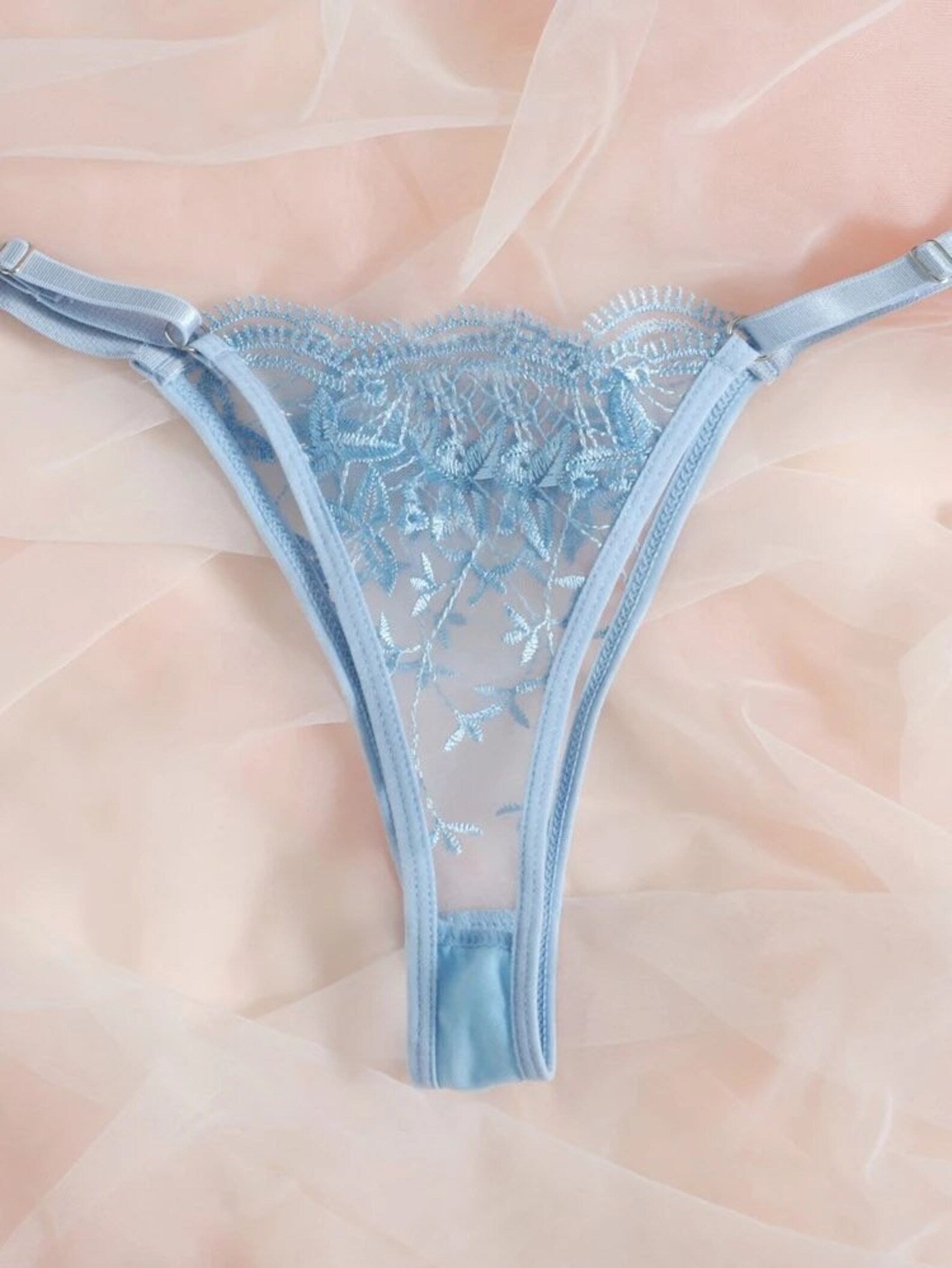 Refined Embroidered Lace Lingerie Set