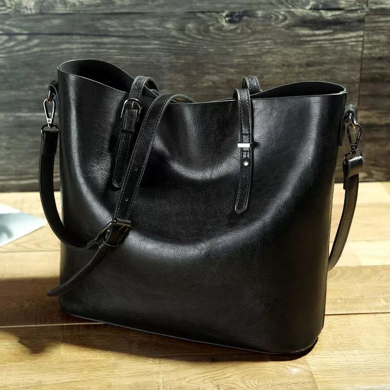 Formed Scallop Handbag