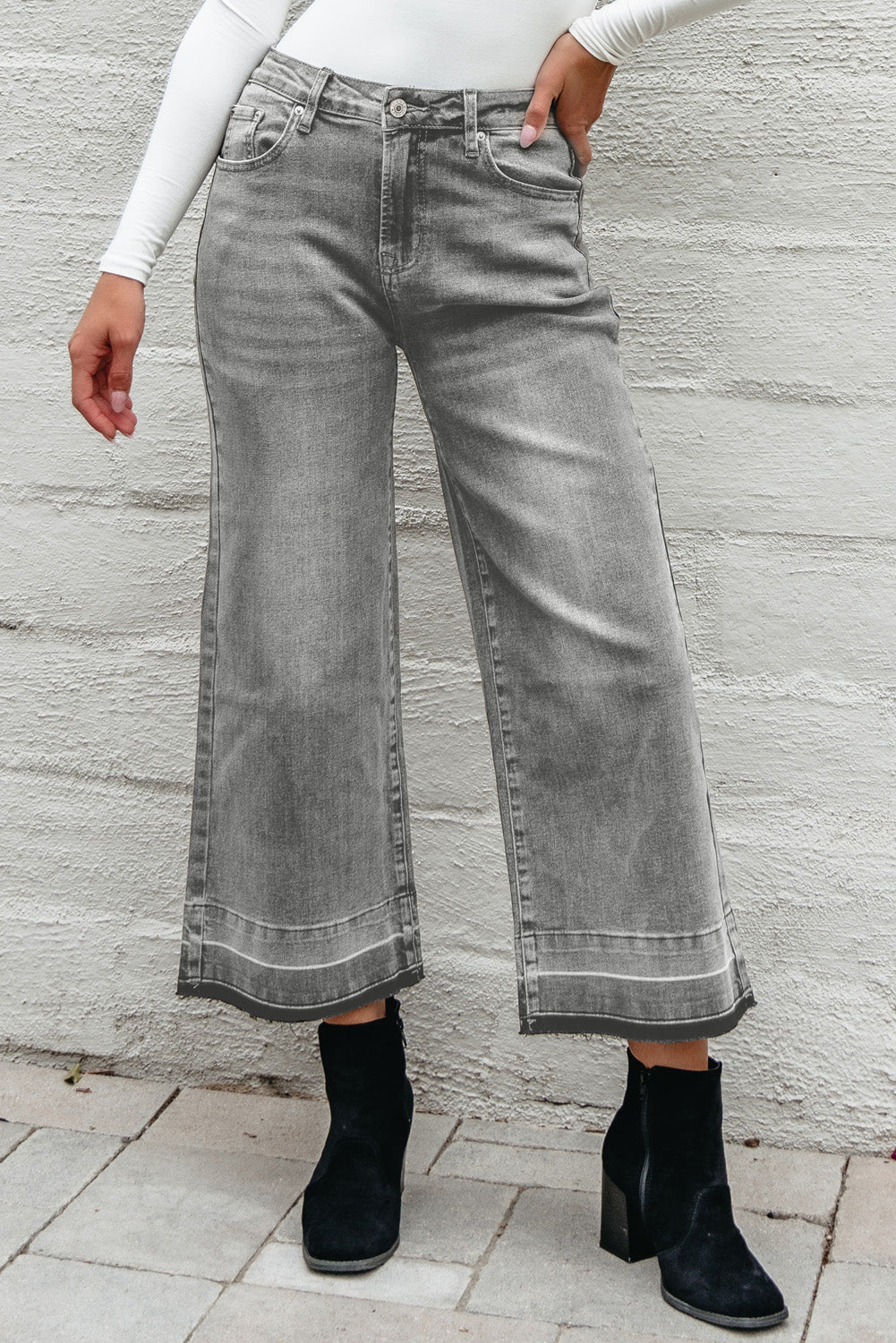 Straight Leg Loose High Waist Raw Jeans
