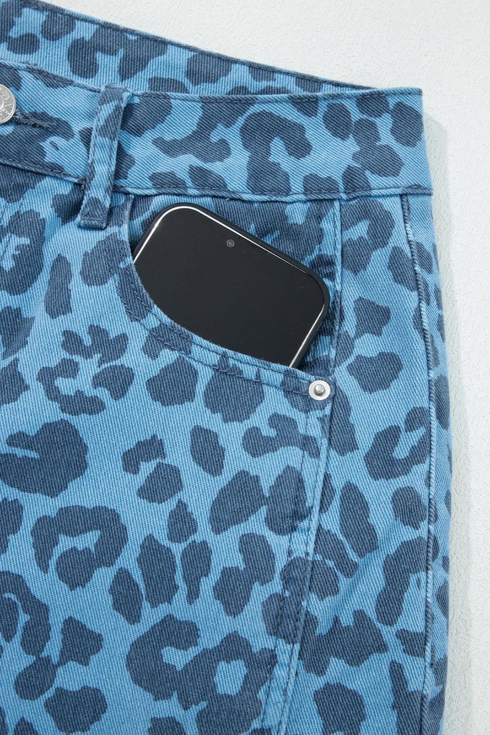 Loose Leopard Print Straight Jeans
