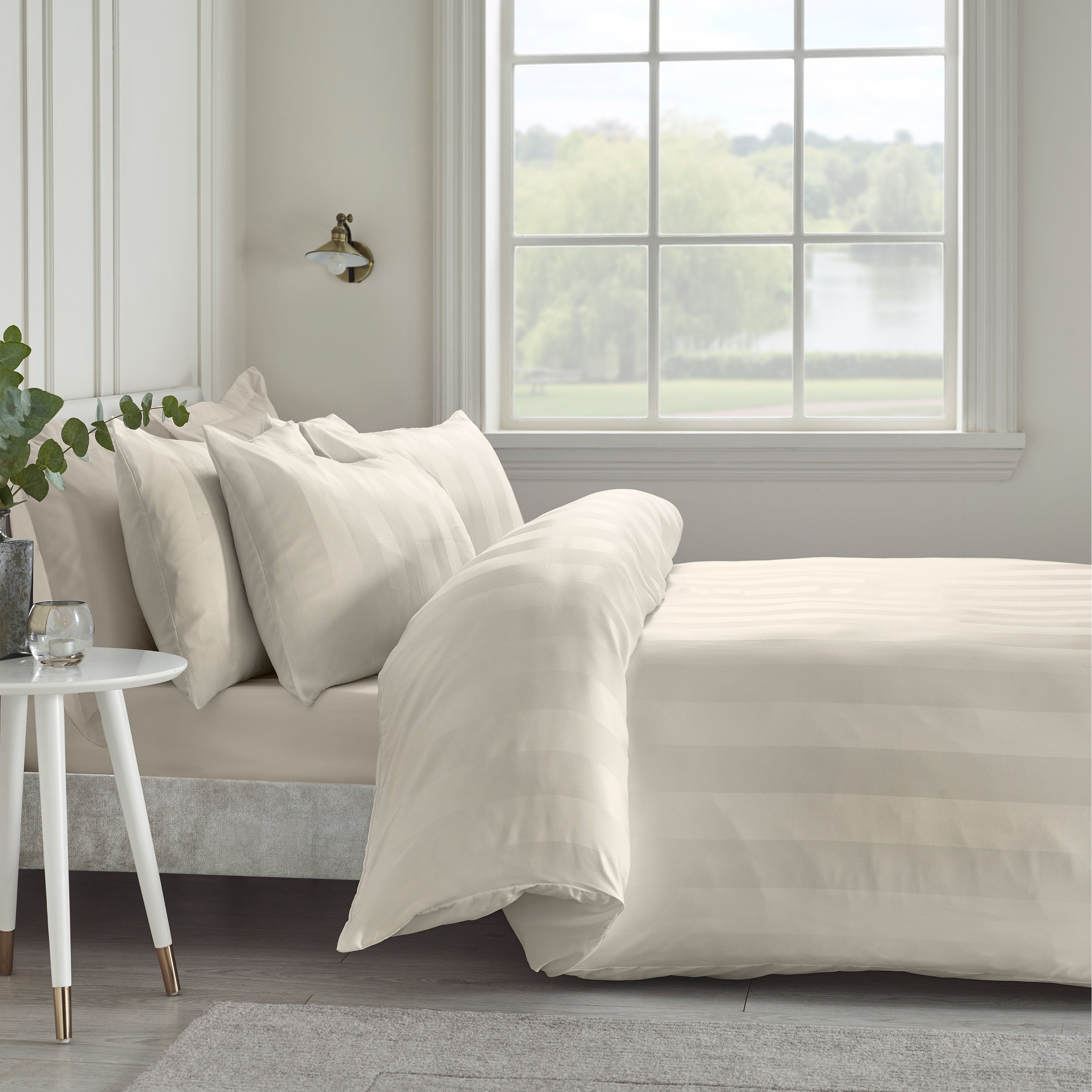 Modern Bedroom Stripe Satin Duvet Cover Set