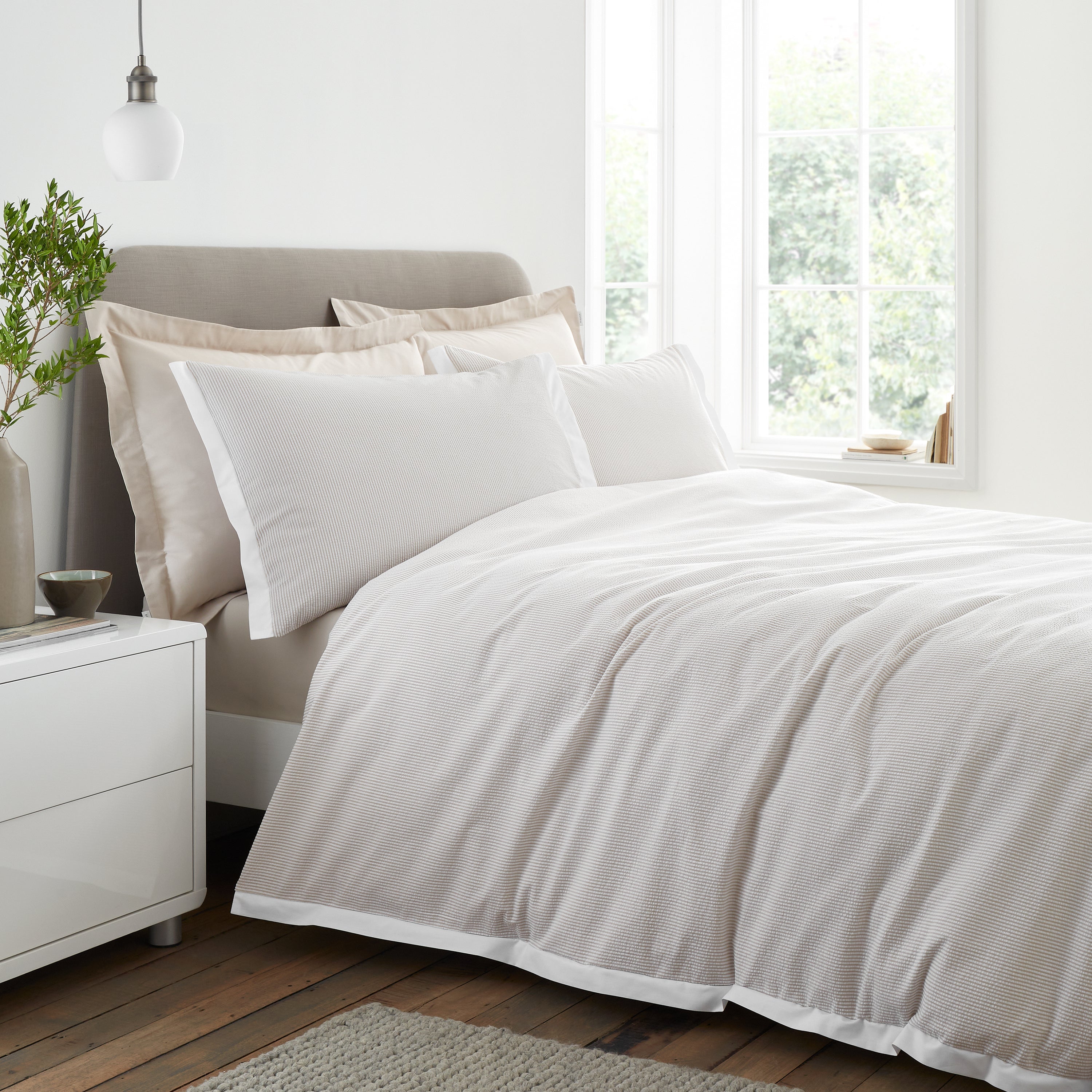 Modern Bedroom Woven Stripe Seersucker Duvet Cover Set